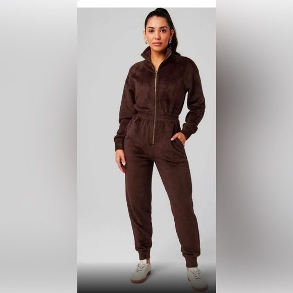 NWT Fabletics Cozy Cord Zip Jumpsuit Size Small cocoa brown elastic waist soft - Picture 1 of 11